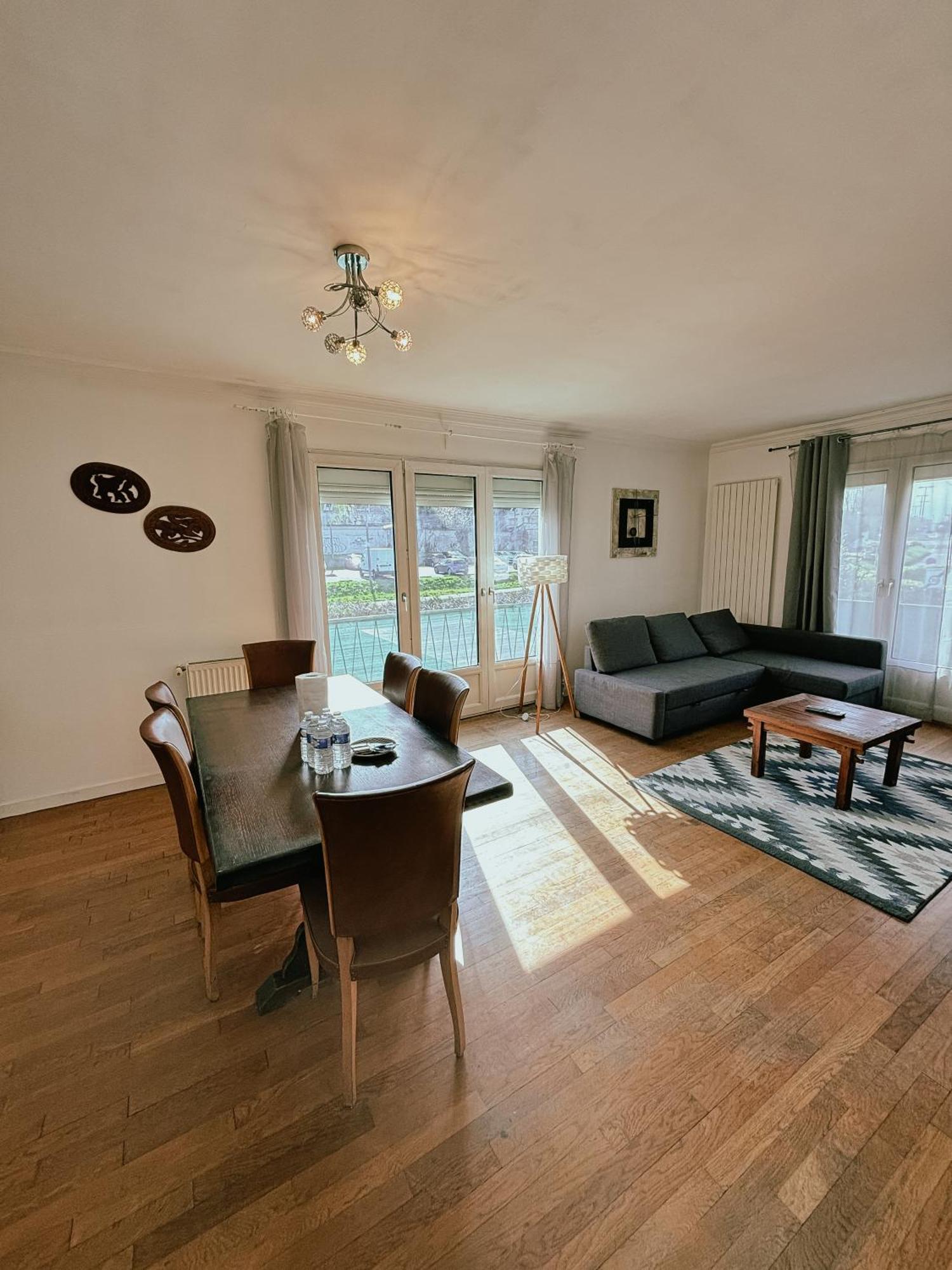 Duplex Avec Jardin - Proche Paris - Disneyland - Rer - Noisy-le-Grand ภายนอก รูปภาพ
