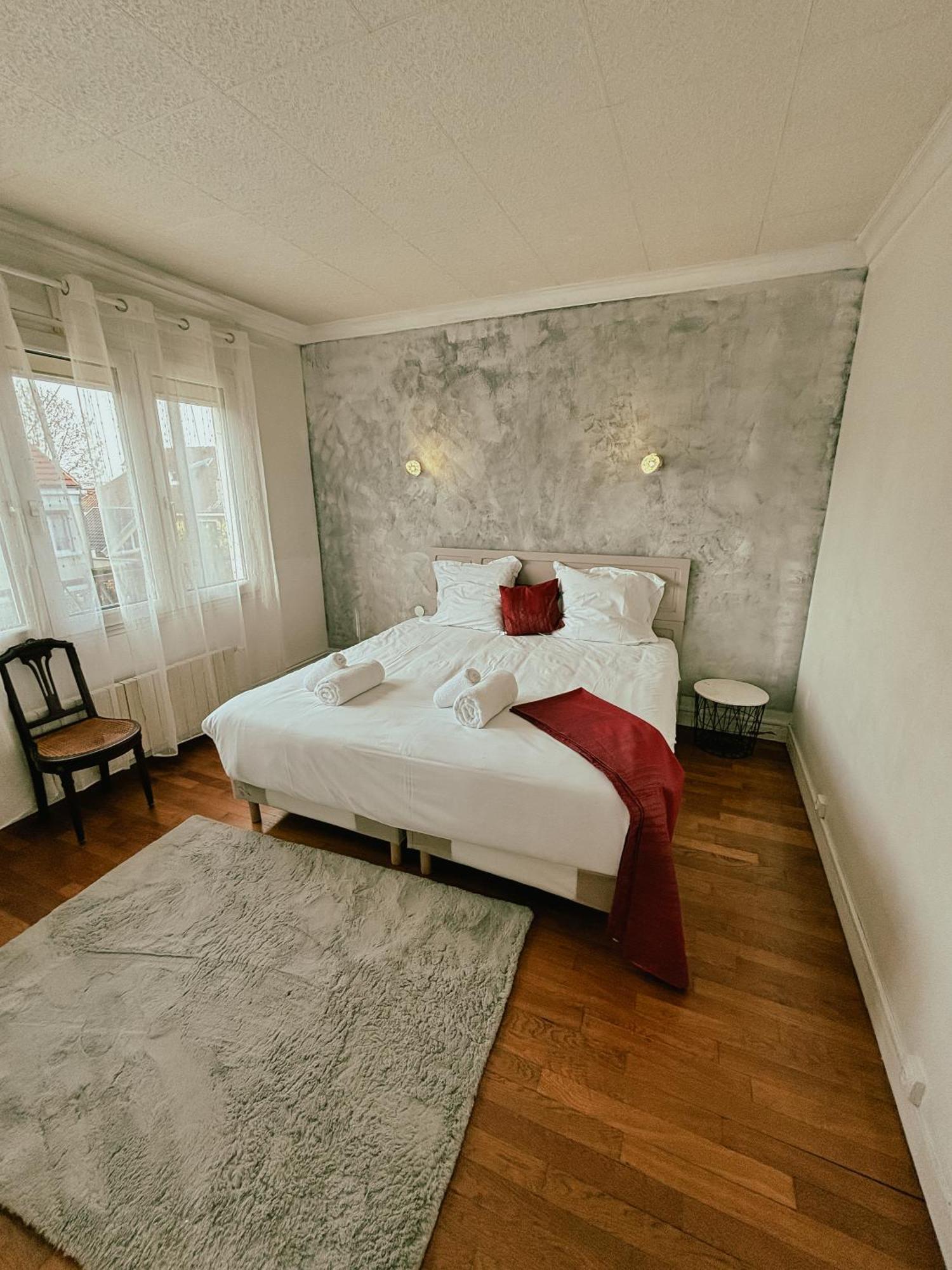 Duplex Avec Jardin - Proche Paris - Disneyland - Rer - Noisy-le-Grand ภายนอก รูปภาพ