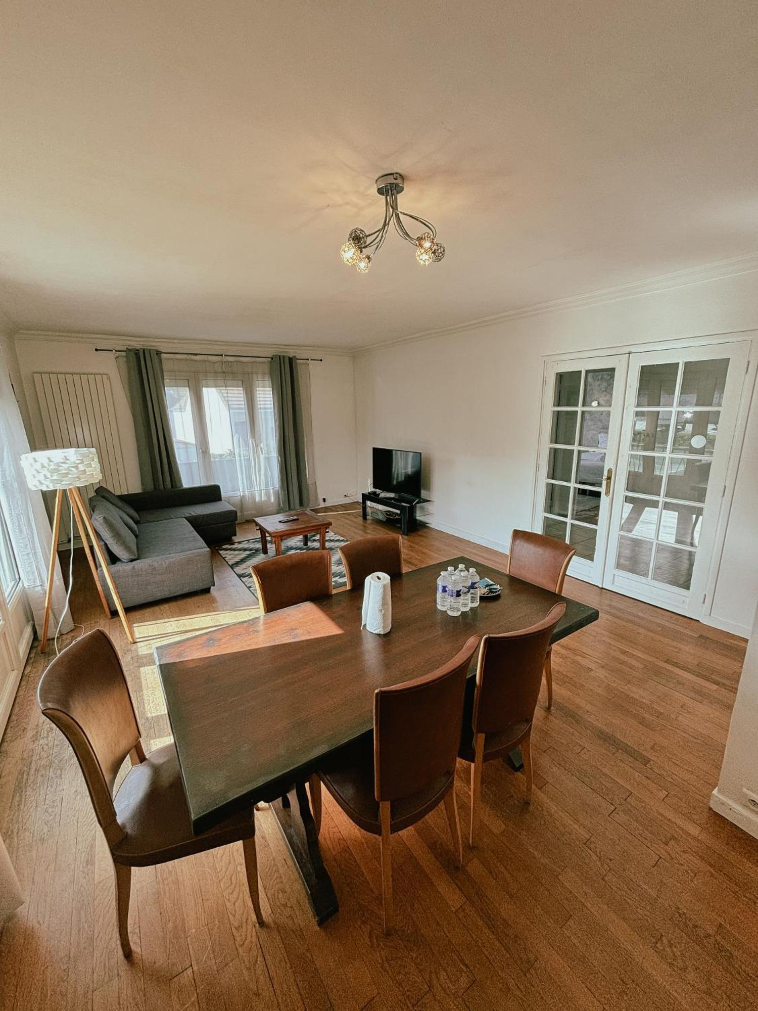 Duplex Avec Jardin - Proche Paris - Disneyland - Rer - Noisy-le-Grand ภายนอก รูปภาพ